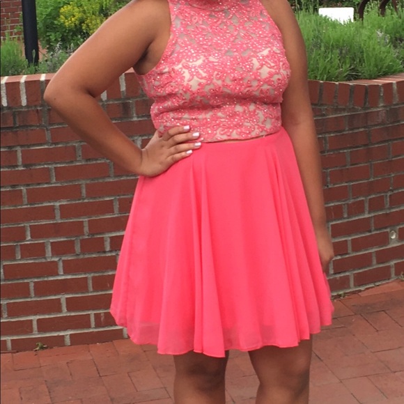 Macy's Dresses & Skirts - 2 Piece homecoming dress